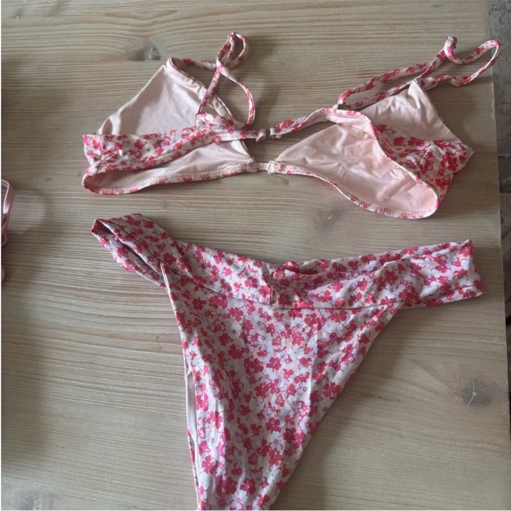Frankie's Bikinis Floral bikini